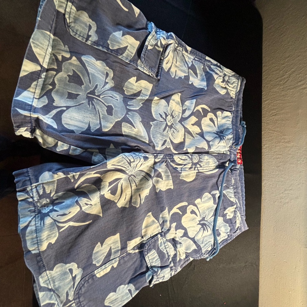 Draw string cargo shorts